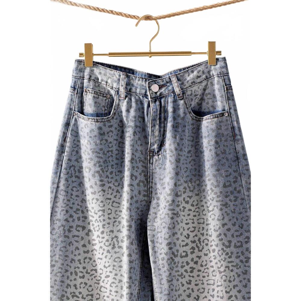 NEW URBAN DAIZY leopard print wide-leg denim pants in animal print - Picture 7 of 7